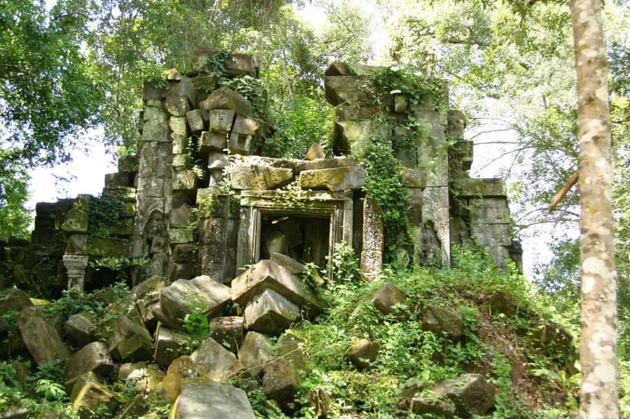 Siem Reap: Private 4-Day Angkor Wat and Phnom Kulen Tour - The Experience of a Private Guide and What It Means for You