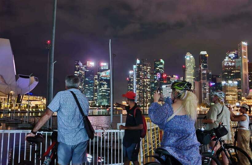 Singapore: Marina Bay Night Tour by Bicycle - Exploring Singapore’s Marina Bay by Bicycle