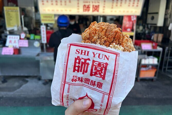 Taipei Hidden Eats, Market & Street Food Tour with 8+ Tastings - The Guide’s Role and Group Dynamics