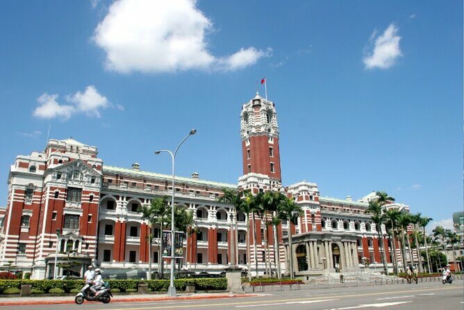 Taipei Scavenger Hunt and Sights Self-Guided Tour - Why This Tour Is a Great Choice