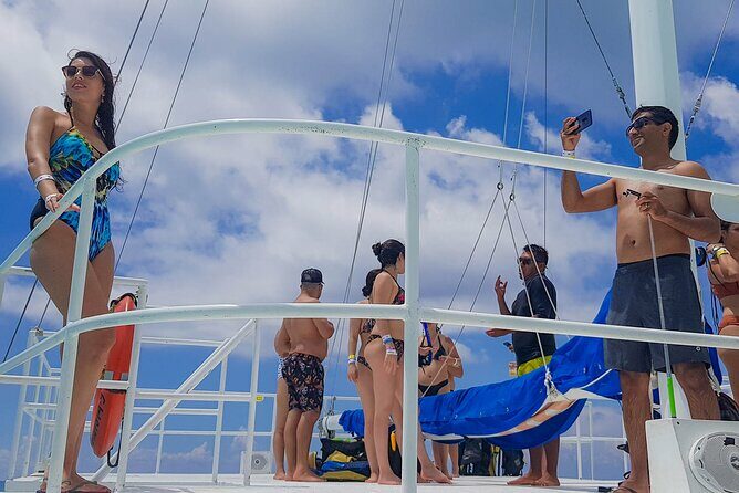 Tour to Cozumel by Catamaran with Snorkeling and Buffet Lunch - Weighing the Value