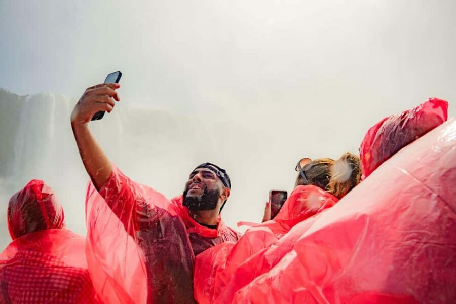 Ultimate Niagara Falls Tour with Boat Cruise - The Value in the Details