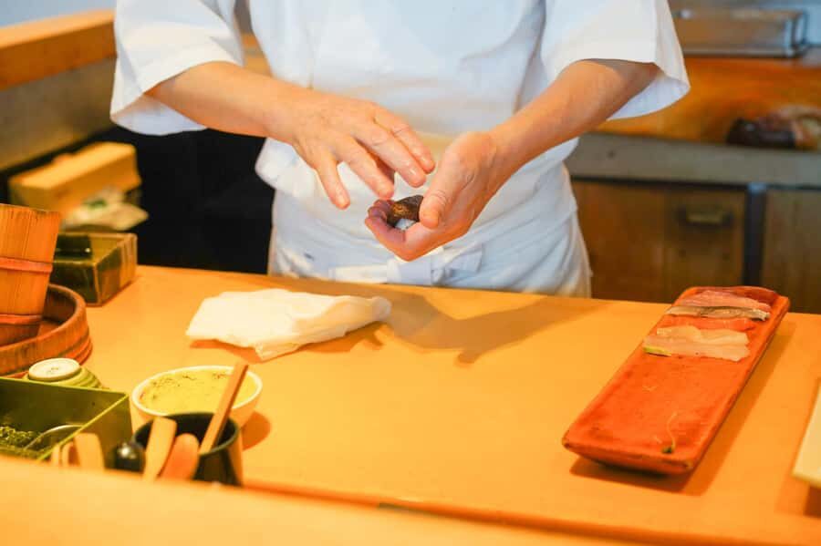 Vegan Friendly Sushi & Okonomiyaki Shibuya Night Foodie tour - What Makes This Tour Stand Out?