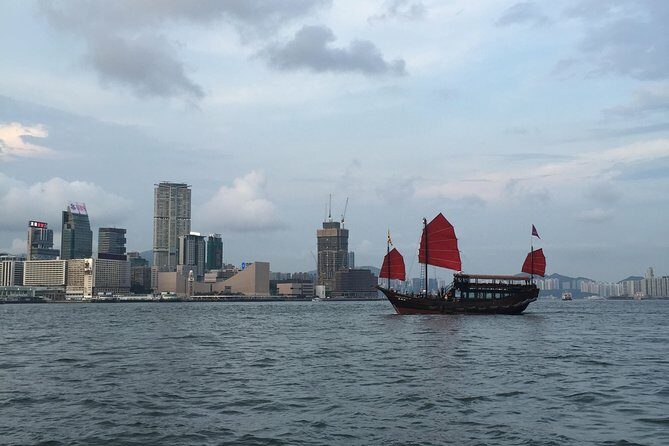 Victoria Harbour Dinner Cruise and Light Show from Kowloon Including Hotel Pickup - Final Thoughts