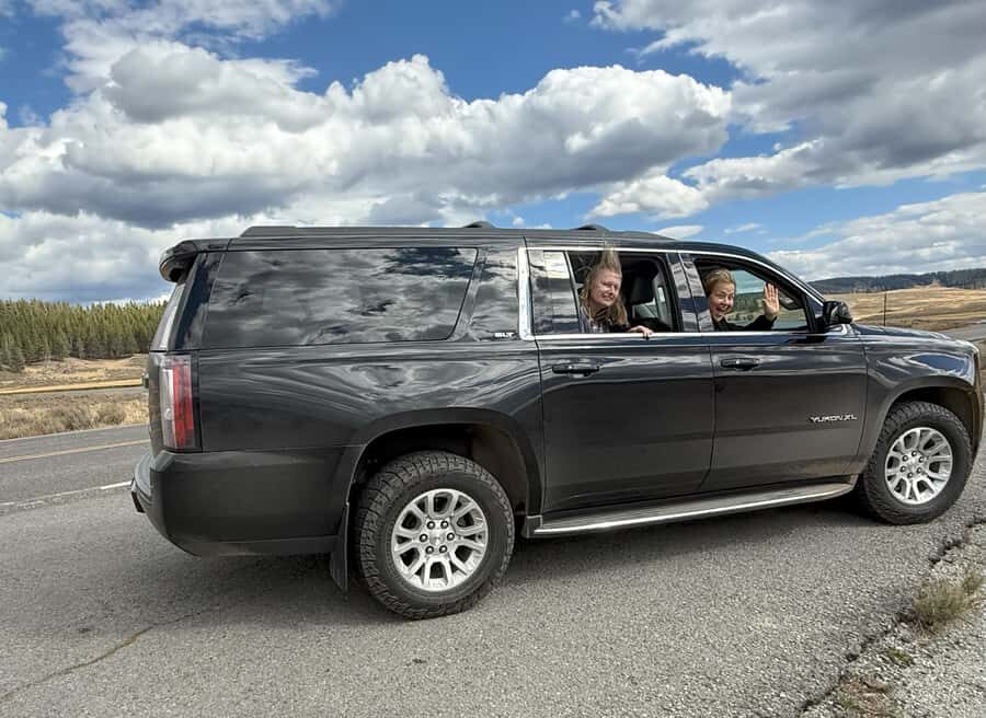 Yellowstone: Privately Guided Safari/Scenic Tour with Lunch! - Why This Tour Stands Out