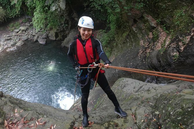 Yi-Hsin creek canyoning in northern Taiwan - Why This Tour Is a Great Choice