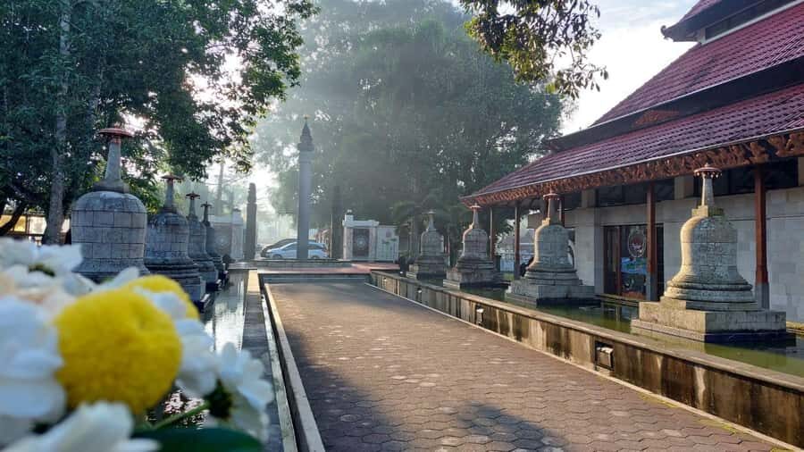 Yogyakarta: Borobudur & Prambanan Temple Tour with Tickets - Why Travelers Rave About This Tour
