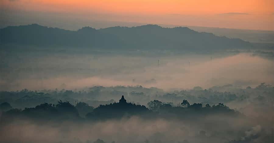 Yogyakarta: Sunrise Borobudur & Prambanan, with lunch option - Logistics and Value