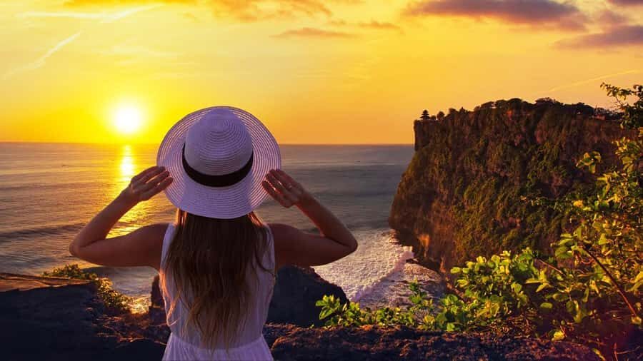 Bali: South Beaches & Sunset at Uluwatu Full-Day Tour - The Practicalities: Transportation, Timing, and Group Size
