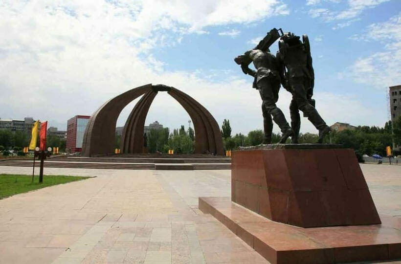 Bishkek: City Highlights Walking Tour - Architectural & Cultural Highlights
