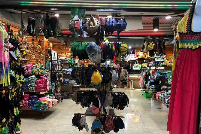 Blue Hole and Souvenir Shopping Ocho Rios (Transportation Only) - What the Reviews Say