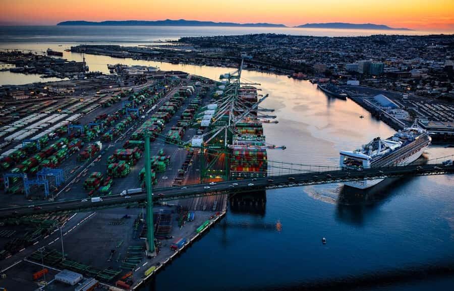 Los Angeles: Downtown LA Helicopter Tour - A Practical Look at the Downtown LA Helicopter Tour