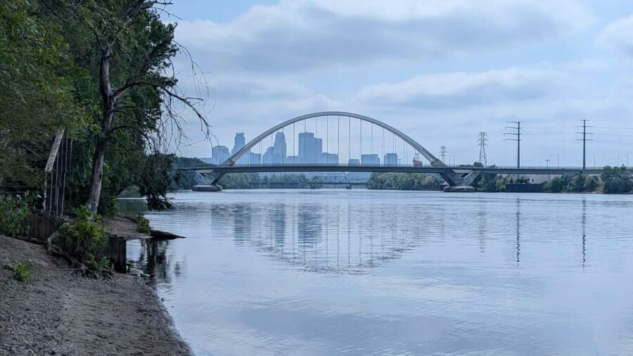 Minneapolis: Past and Present Walking Tour - The Historic and Modern Highlights