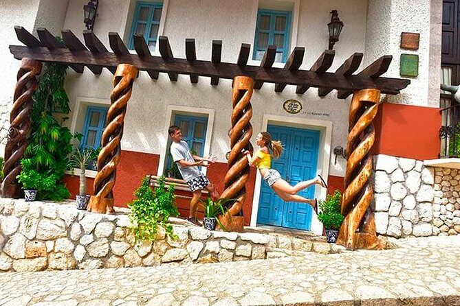 Xenses Tour Explore Magic Town from Riviera Maya Playa del Carmen - The Food and Facilities